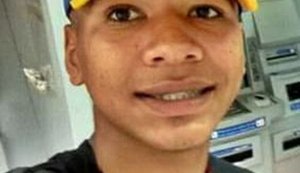 Jovem é morto a golpes de faca dentro de bar