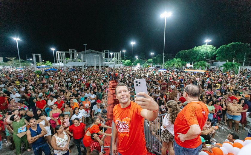 Festival de Prêmios em Murici reúne milhares de mães numa festa marcante na cidade