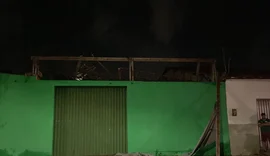 Danos materiais: telhado de escola desaba em Arapiraca