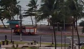 Furto de tubulação causa vazamento de gás e mobiliza Corpo de Bombeiros na Ponta Verde