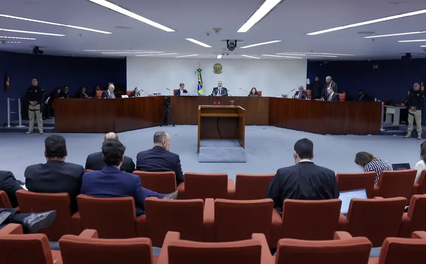 Golpe: Moraes inicia julgamento do Núcleo 4 com leitura de relatório