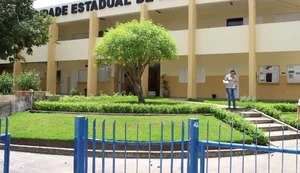 Mulher que trabalha em lanchonete na Uneal é esfaqueada pelo ex-companheiro dentro do Campus em Arapiraca