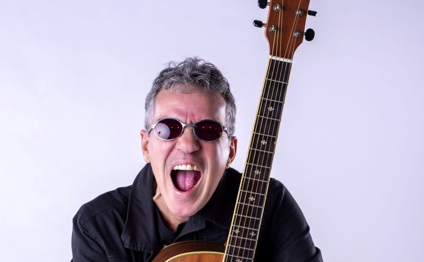 Allan Bastos leva o público a uma viagem musical no show minha história