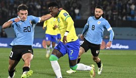 Brasil perde para Uruguai depois de 22 anos e vê torcida pedir olé