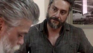 Pedro dá rasteira em Ramiro e os dois têm embate