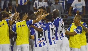 Azulão goleia no Estádio Rei Pelé com direito a gol de Walter