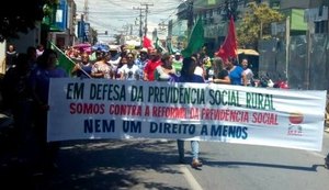Trabalhadores vão às ruas de Arapiraca contra Reforma da Previdência
