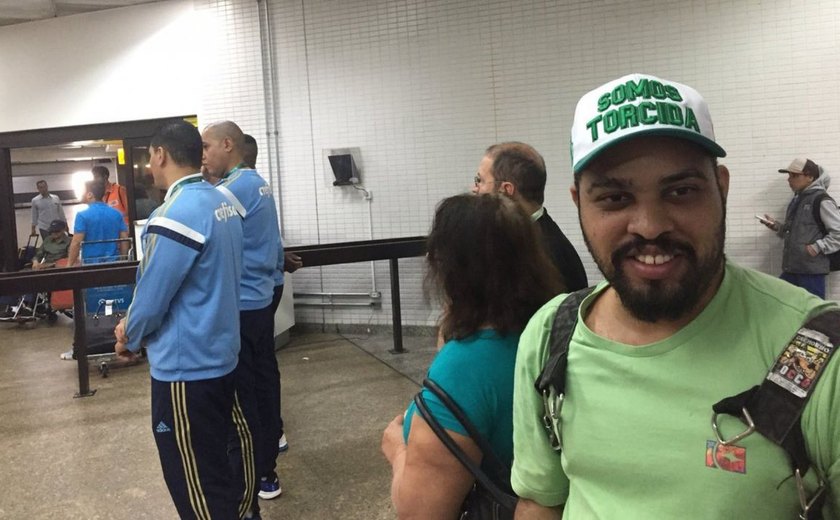 Após ofensa a torcedor, Egídio é multado pela diretoria do Palmeiras