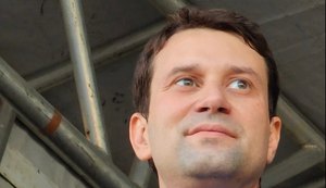 Aproximação política