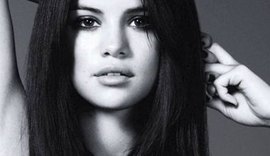 Selena Gomez revela vício em Instagram e diz sofrer com falta de autoestima