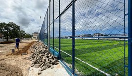 Comunidade do Alto da Alegria ganha espaço de lazer com areninha