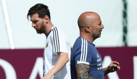 Jornalista revela em livro motim da seleção argentina contra Sampaoli na Copa