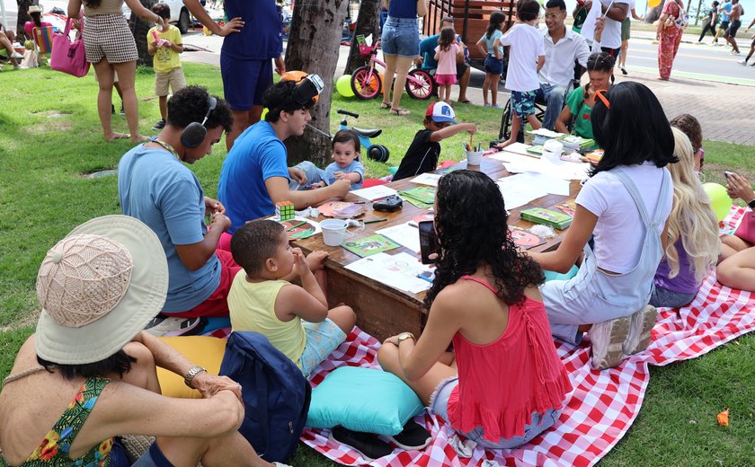 Unimed celebra o Dia das Crianças com a Turminha Unimed na orla de Maceió