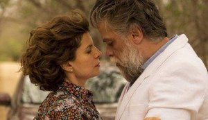 Rosinete descobre caso de Pedro e Joana, e transa com Ramiro