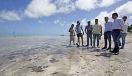 Renan Filho cobra agilidade do governo federal para identificar causa de óleo em praias