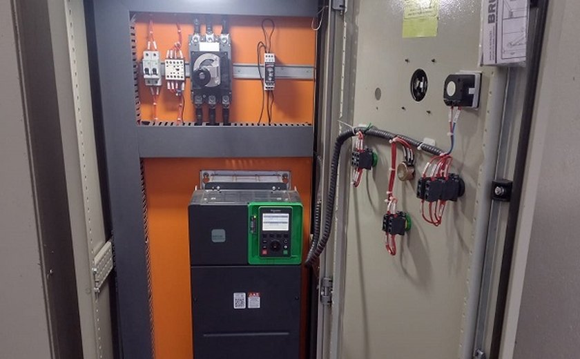 Casal investe em eficiência energética com novo inversor de frequência