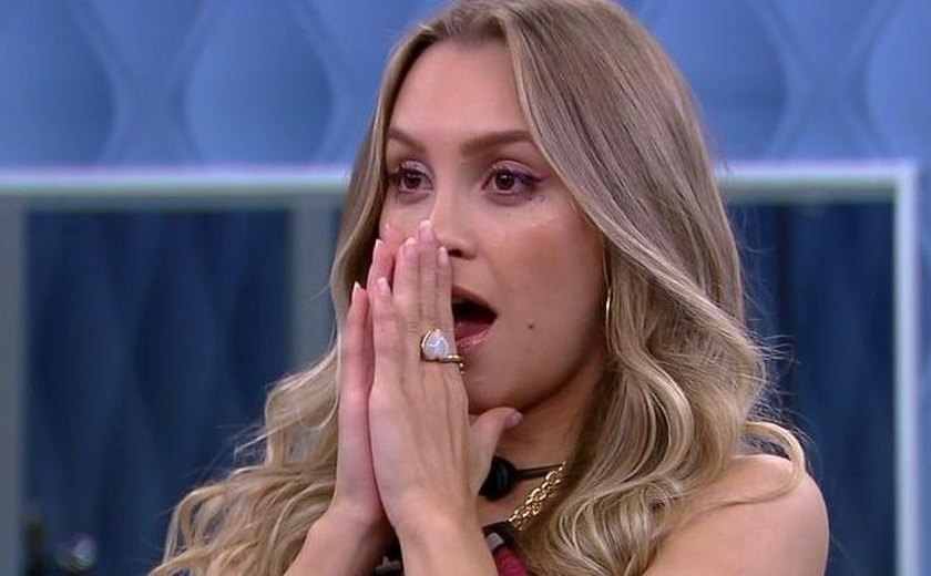 'BBB21': Carla é “eliminada” em Paredão Falso e adversários comemoram