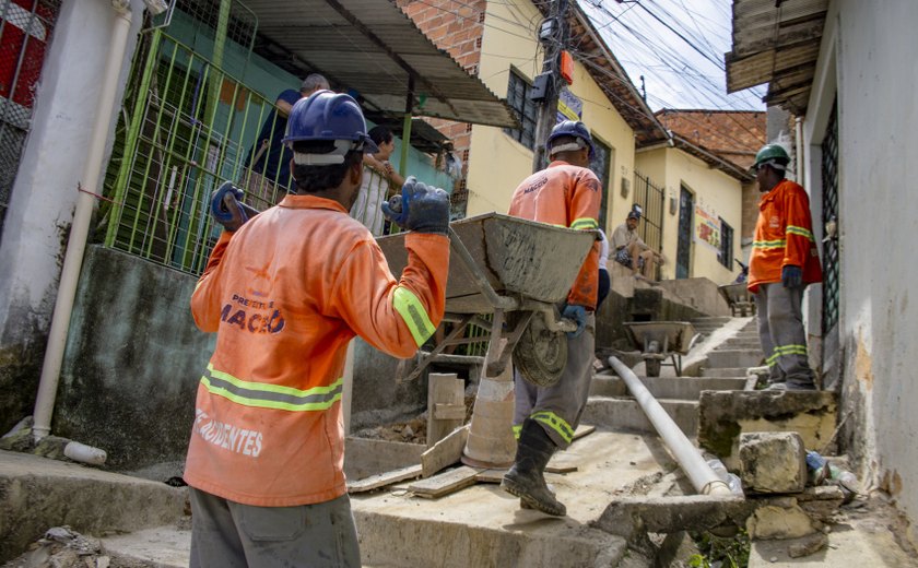 Programa leva serviços a cinco bairros de Maceió