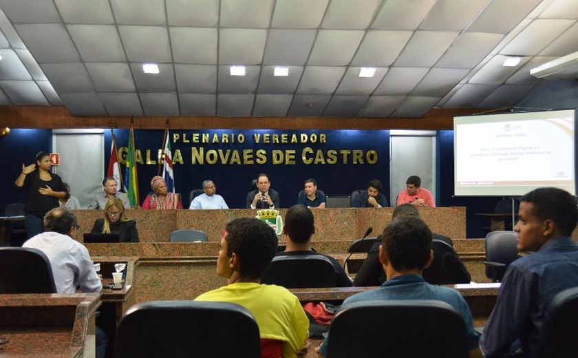 Audiência pública na Câmara de Maceió debate intolerância religiosa e família