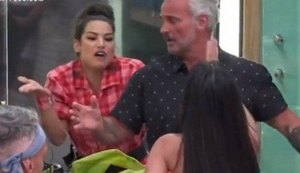 'A Fazenda 12': Mirella e Raissa brigam feio e PlayPlus corta imagens de novo