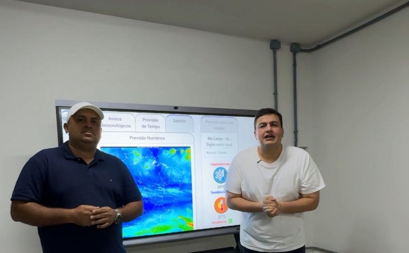 Prefeito Carlos tranquiliza população de Rio Largo e reforça ações emergenciais diante das fortes chuvas