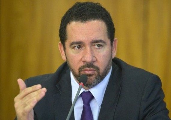 Governo buscará diálogo com parlamentares para aprovar nova meta fiscal