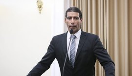 Lobão solicita construção de postos de guarda-vidas nas praias do Sobral e da Sereia