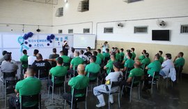 Com bom humor, empreendedora leva educação sexual às empresas e diversos públicos