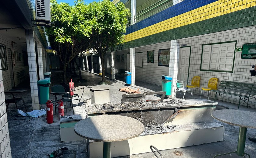 Escola profissionalizante de saúde é evacuada durante princípio de incêndio
