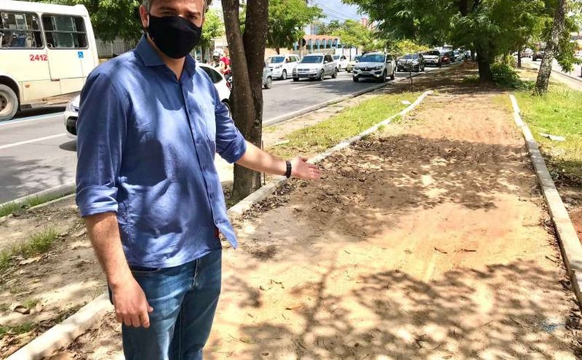 Vereador Joãozinho fiscaliza obras da ciclovia da Av. Fernandes Lima