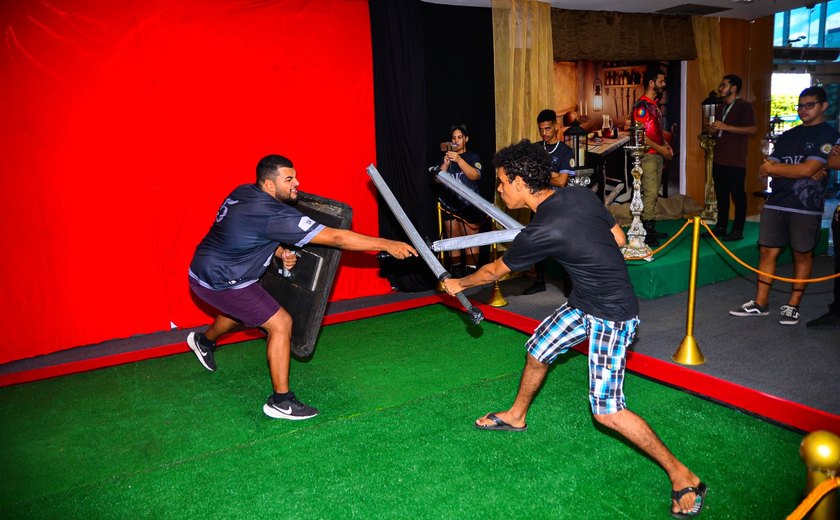 Evento reúne praticantes de swordplay em Maceió e fortalece cultura medieval no estado