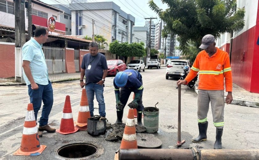 Operação Língua Suja identifica dois vazamentos de esgoto da BRK na Pajuçara