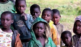 CESMAC abre exposição “Angola – Viajando com os olhos” com obras do fotojornalista alagoano Ailton Cruz