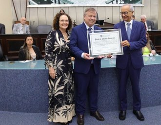 Procurador de Justiça Walber Valente recebe Título de Cidadão Alagoano em sessão solene