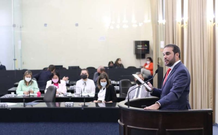 MP é cobrado sobre caso que envolve Maia em 'rachadinhas'