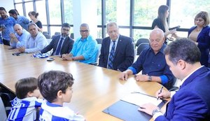 “CSA na Série A vai atrair turistas e gerar mais economia para Alagoas”, diz Renan Filho