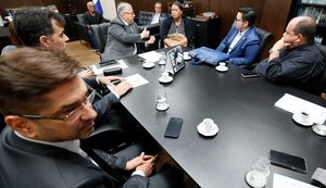 Audiência no TJAL garante a paciente tratamento para não perder a visão