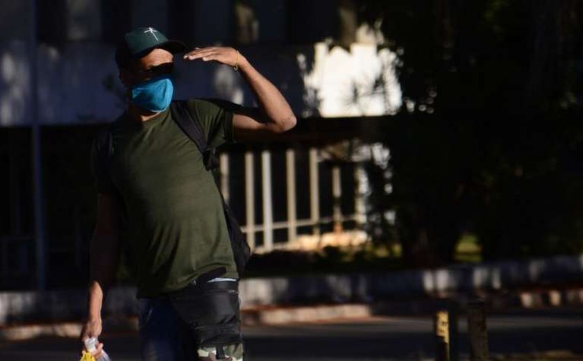Brasil registra 9.004 casos de Covid-19 e mais 225 mortes neste domingo (3)