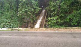 BRK é autuada por despejo de esgoto na rede de drenagem no Farol