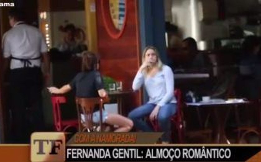 Fernanda Gentil é flagrada bebendo e fumando com namorada em bar do Rio