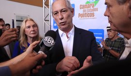 Ciro alivia para Bolsonaro e faz críticas a Lula