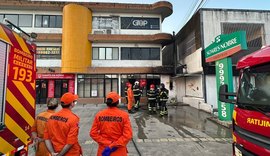 Incêndio atinge galeria no bairro do Pinheiro
