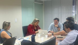Hospital de retaguarda em oncologia é tema de reunião entre a Defensoria Pública e Sesau