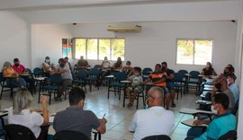 Reunião busca alternativas para a regularização dos abatedouros de frango em Coruripe