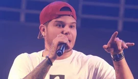 Tierry capota carro em acidente antes de show na Bahia