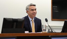 Rafael Brito defende a importância de tratar sobre saúde mental nas escolas