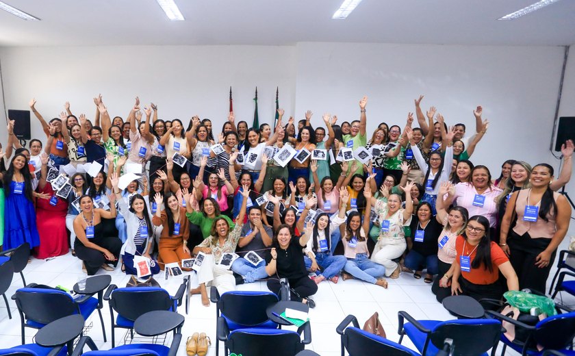 Unicria capacita mais de 10 mil servidores em saúde, educação e assistência social