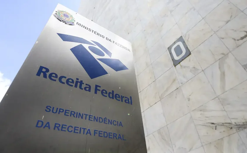 Alagoas e mais quatro estados são alvos de operação da Receita contra importação fraudulenta de combustíveis