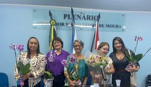 Empresária é homenageada em evento Mulheres na Vida Pública
