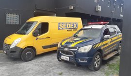 PRF apreende 540 kg de cocaína transportada em carro com plotagem dos Correios